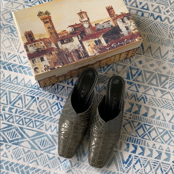 Diego di Lucca Pewter Monica Shoe - Picture 2 of 6